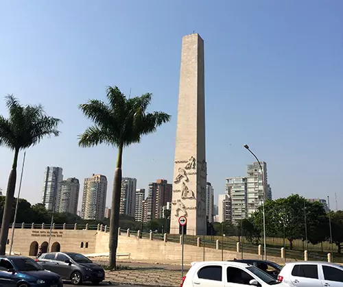 Foto de Obelisco aos Heróis de 32