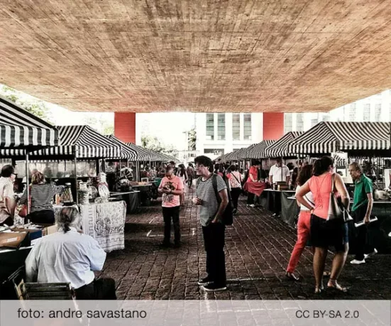 Foto de Feira do vão livre do MASP